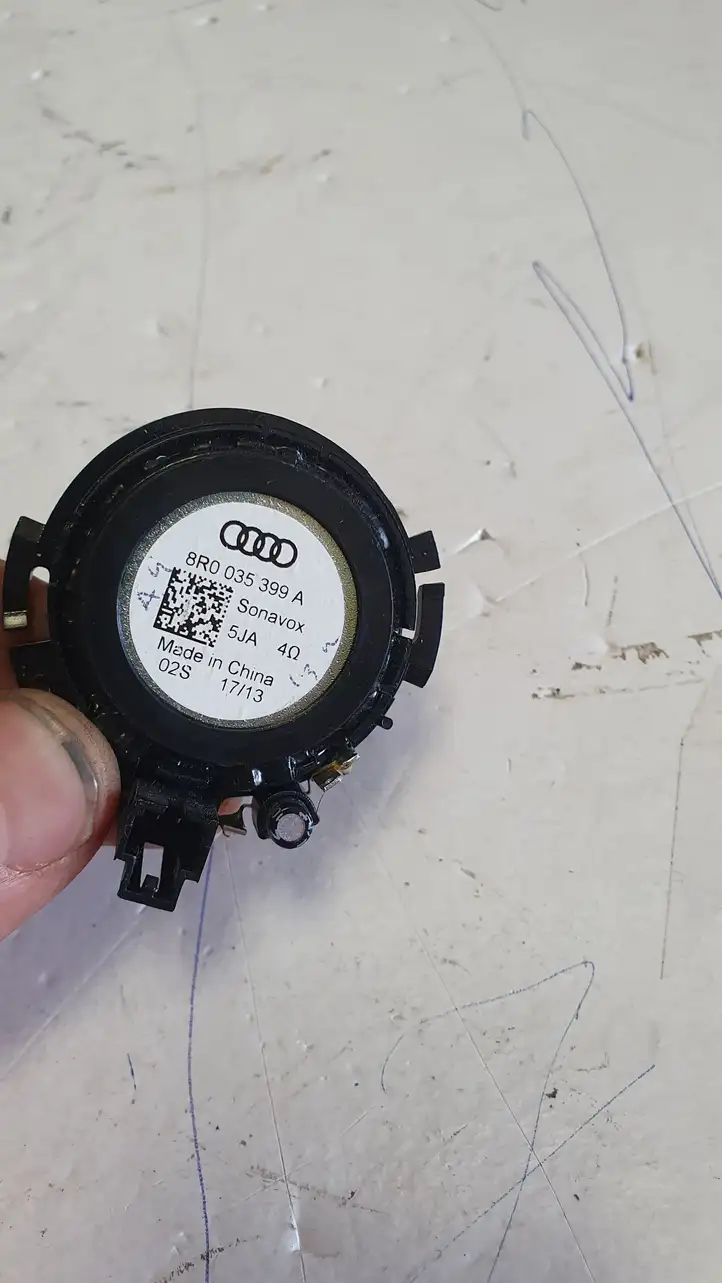 Audi A4 S4 B8 8K (2011 - 2015) 8R0035399A Твитер задних дверей — фото 2