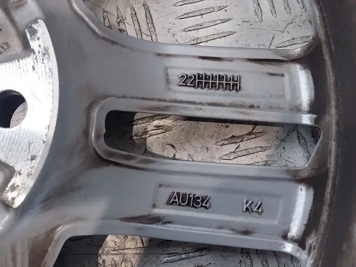 Audi A4 S4 B9 (2015 - 2019) 8W0601025E Легкосплавный колесный диск R17 — фото 2
