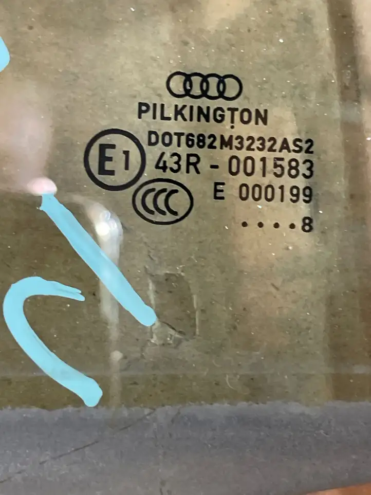 Audi A4 S4 B8 8K (2007 - 2011) Стекло задней двери — фото 2