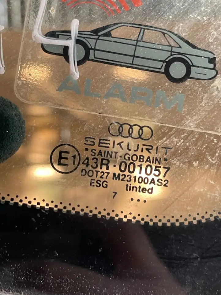 Audi A4 S4 B8 8K (2007 - 2011) Заднее боковое стекло — фото 2