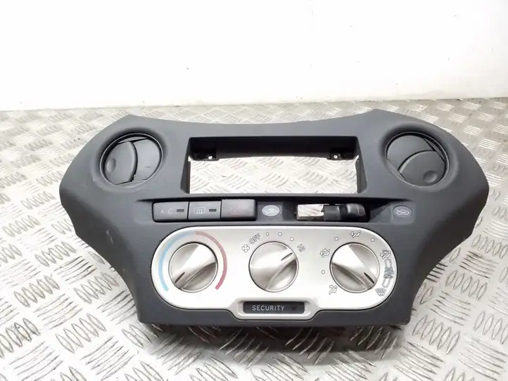 Toyota Yaris (1999 - 2003) 758277 Блок управления климат-контролем — фото 1