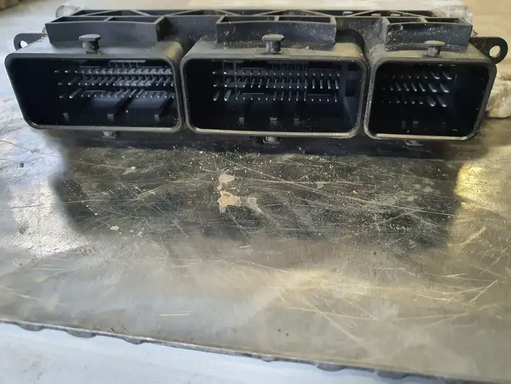 Opel Movano B (2010 - 2022)  0281017977 Блок управления двигателя