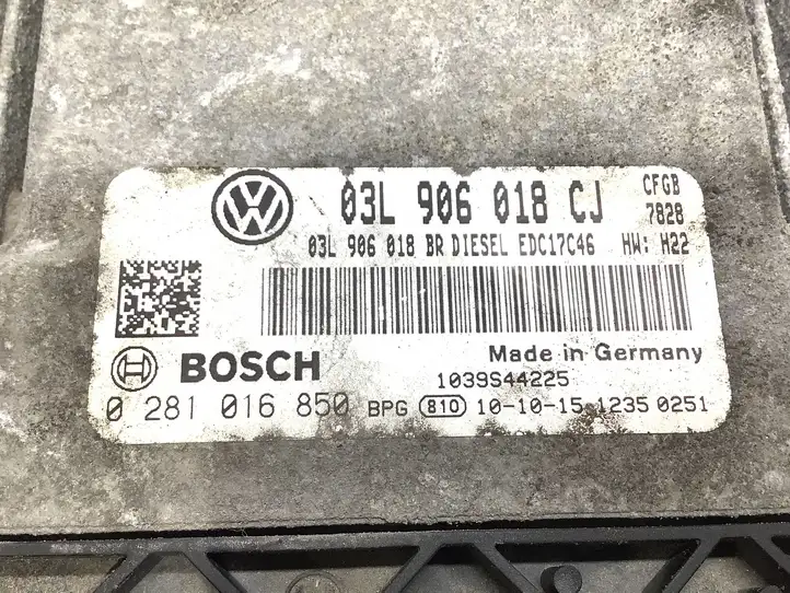 Skoda Superb B6 (3T) (2008 - 2015) 03L906018CJ Блок управления двигателем (ЭБУ) — фото 4
