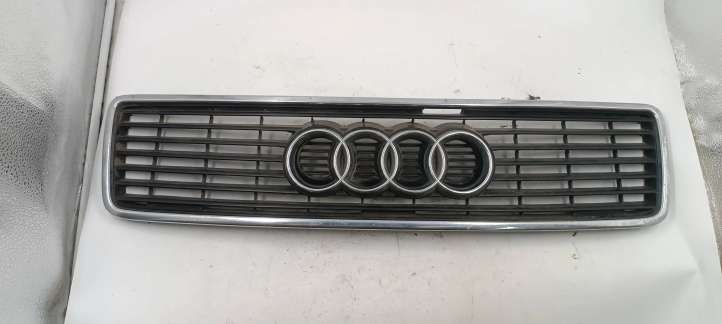 4A0853651 Audi A6 S6 C4 4A Grotelės priekinės