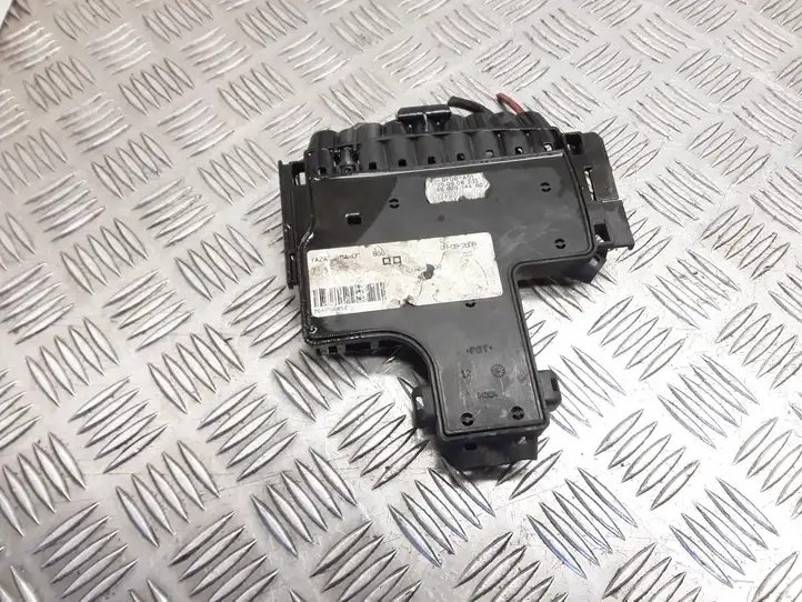 Citroen C4 I Picasso (2006 - 2013) 9662914480 Блок предохранителей — фото 1