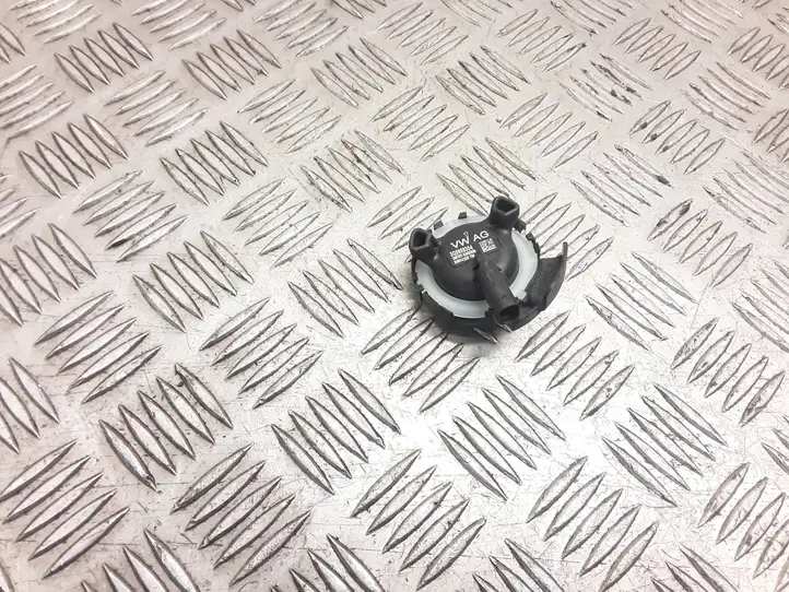 Skoda Octavia Mk3 (5E) (2013 - 2019)  3Q0959354 Датчик удара надувных подушек