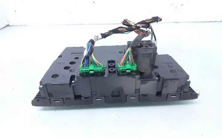 Volvo V70 (2000 - 2004)  8665200 Блок управления кондиционера воздуха / климата/ печки (в салоне)