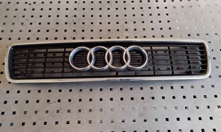 8G0853651A Audi 80 90 S2 B4 Grotelės priekinės