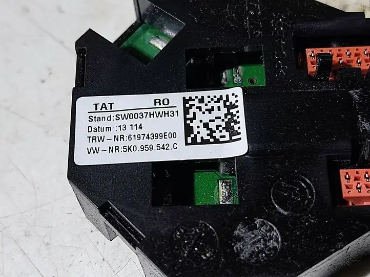Volkswagen Jetta VI (2011 - 2018) 5K0959542C Кнопки на рулевом колесе — фото 2