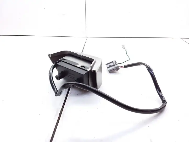 Nissan Versa (2006 - 2012) 7X05B Кнопки на рулевом колесе — фото 2