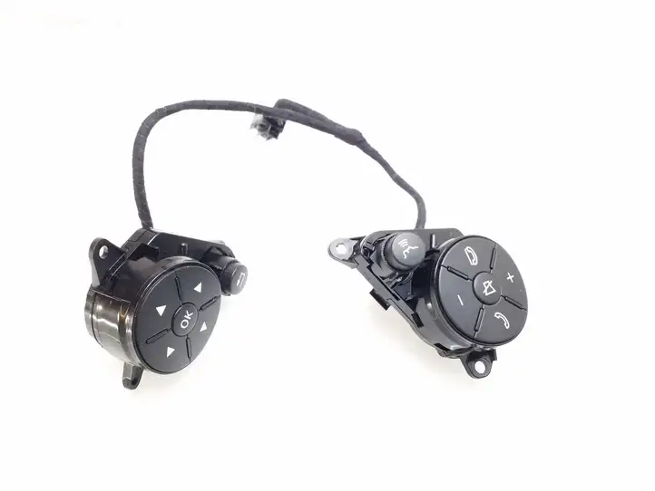Mercedes-Benz E W212 (2009 - 2016) A2048210051 Кнопки на рулевом колесе — фото 1