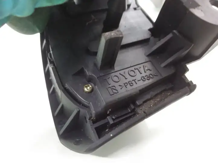 Toyota Corolla Verso E121 (2004 - 2007) PBTG30 Кнопки на рулевом колесе — фото 4