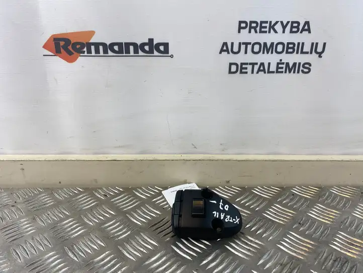 Nissan X-Trail T31 (2007 - 2014) 25552E9300 Кнопки на рулевом колесе — фото 1
