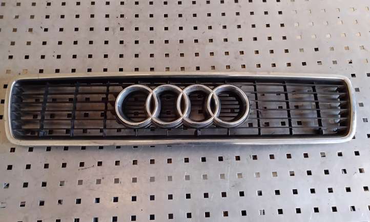 8G0853651C Audi 80 90 S2 B4 Grotelės priekinės