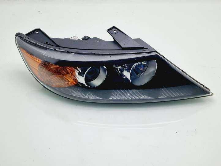 Kia Sorento (2009 - 2014)  921022P040 Передняя фара