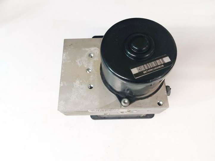 Mercedes-Benz C W203 (2000 - 2007)  a2095452532 Блок ABS