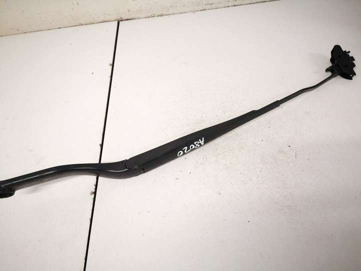 Opel Vectra (2002 - 2005)  09185812 Ножка стеклоочистителей лобового стекла