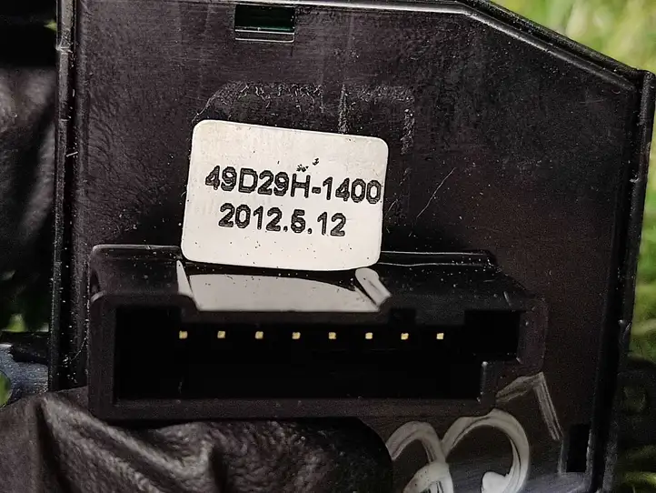 Kia Ceed (2012 - 2015) 49D29H1400 Кнопки на рулевом колесе — фото 3