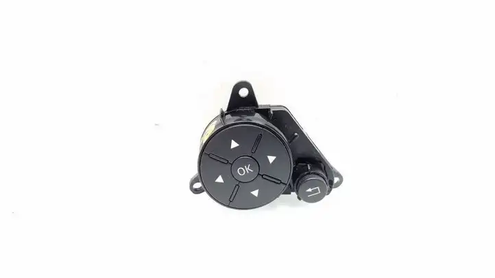 Mercedes-Benz C W204 (2007 - 2014) A2048210151 Кнопки на рулевом колесе — фото 3