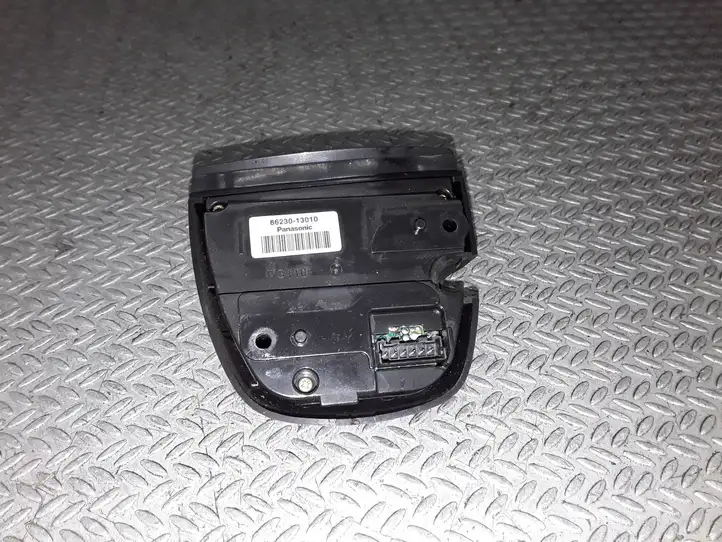 Toyota Corolla E120 E130 (2004 - 2007) 8623013010 Кнопки на рулевом колесе — фото 2