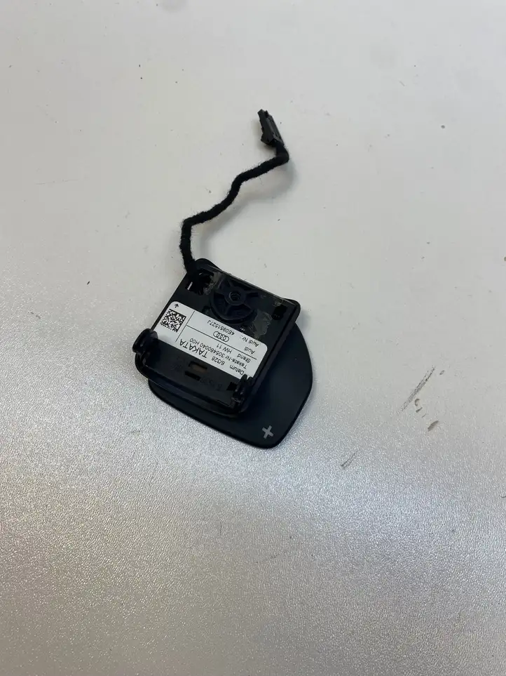 Audi Q7 4L (2005 - 2009) 4E0951527J Кнопки на рулевом колесе — фото 2
