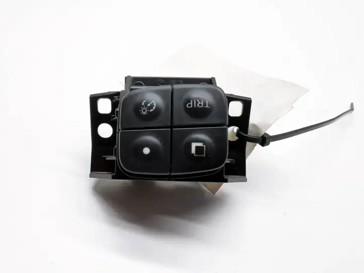 Nissan Leaf I (ZE0) (2010 - 2017) 30712 Кнопки на рулевом колесе — фото 1