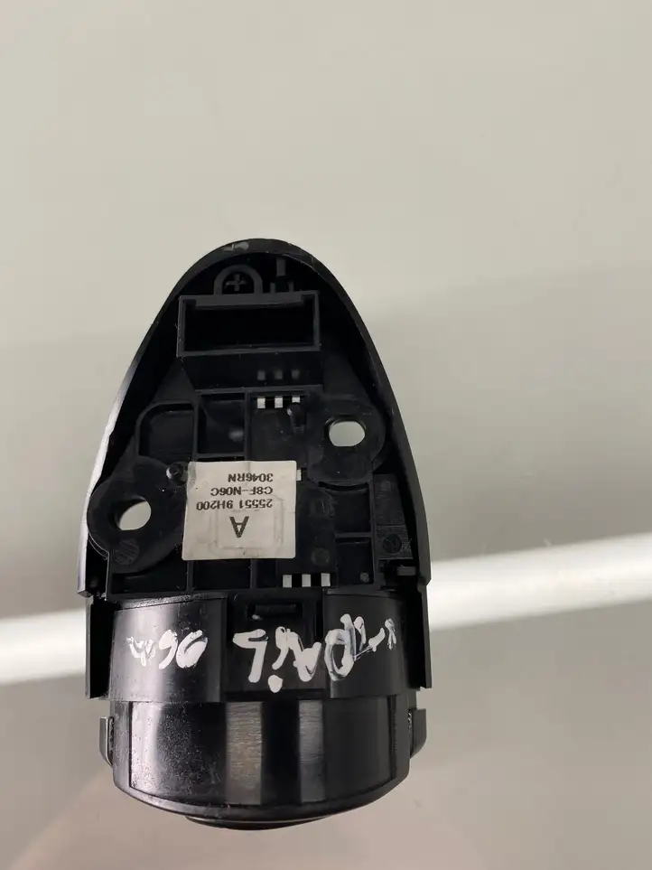 Nissan X-Trail T30 (2001 - 2007) 255519H200 Кнопки на рулевом колесе — фото 2