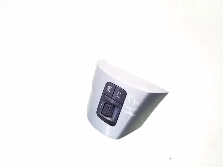 Opel Corsa D (2006 - 2010) 13222332 Кнопки на рулевом колесе — фото 1