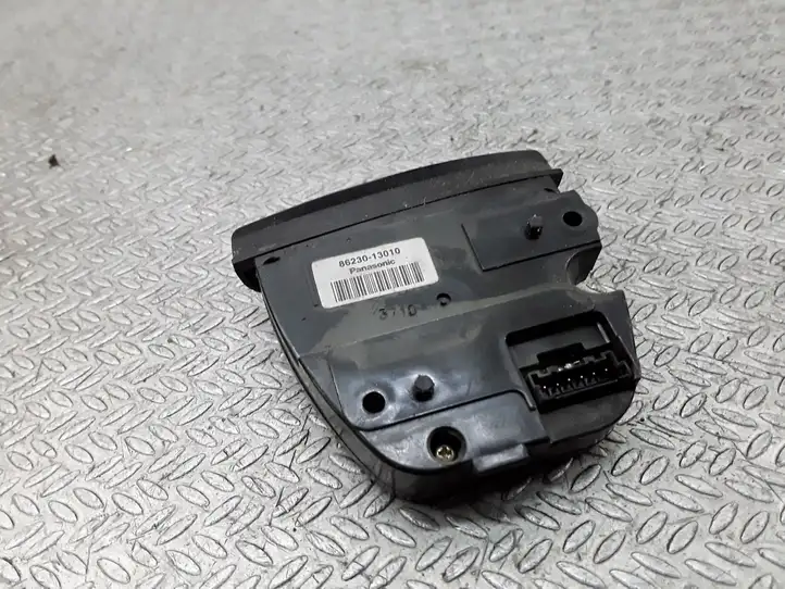 Toyota Corolla Verso E121 (2001 - 2004) 8623013010 Кнопки на рулевом колесе — фото 2