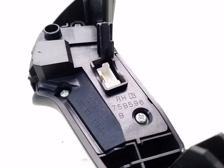 Toyota Avensis T250 (2006 - 2009) 75B596 Кнопки на рулевом колесе — фото 3