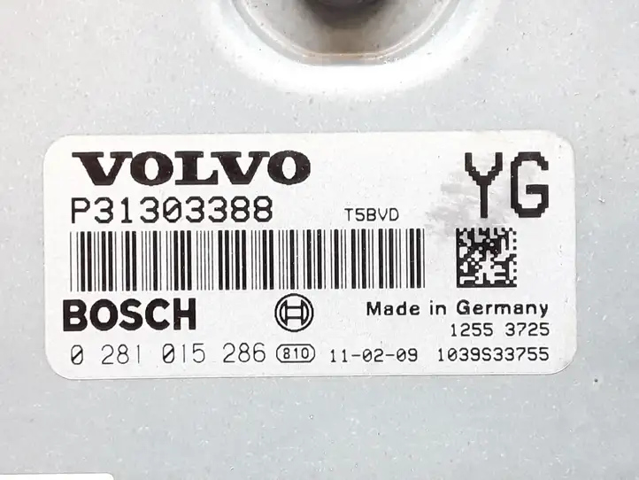 Volvo V60 (2010 - 2013) P31303388 Блок управления двигателем (ЭБУ) — фото 2