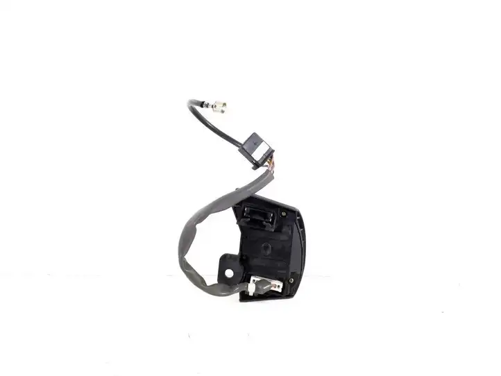 Toyota Corolla E120 E130 (2000 - 2004) 84247-12010 Кнопки на рулевом колесе — фото 2