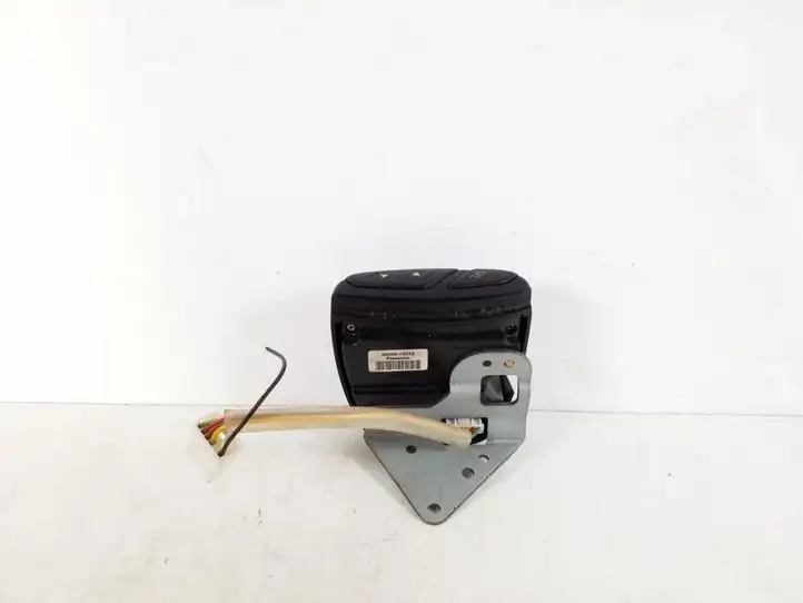 Toyota Corolla E120 E130 (2000 - 2004) 86230-13010 Кнопки на рулевом колесе — фото 3