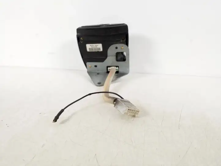 Toyota Corolla E120 E130 (2000 - 2004) 86230-13010 Кнопки на рулевом колесе — фото 2
