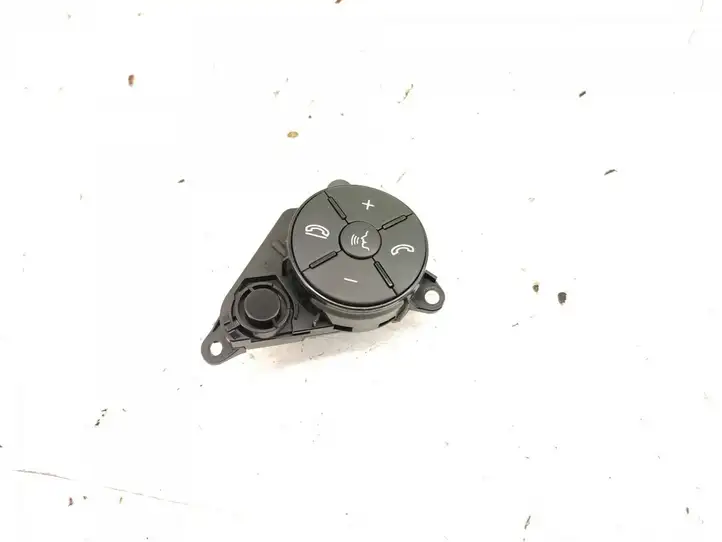 Mercedes-Benz ML W164 (2005 - 2011) Кнопки на рулевом колесе — фото 1