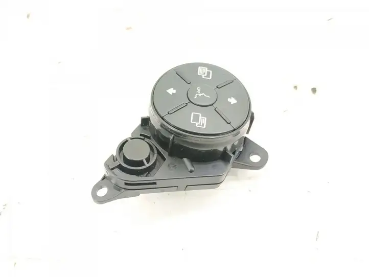 Mercedes-Benz ML W164 (2005 - 2011) Кнопки на рулевом колесе — фото 3