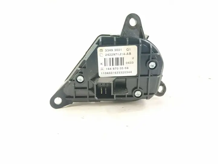 Mercedes-Benz R W251 (2005 - 2013) Кнопки на рулевом колесе — фото 6