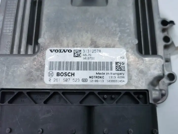 Volvo V60 (2010 - 2013) 3132578 Блок управления двигателем (ЭБУ) — фото 2