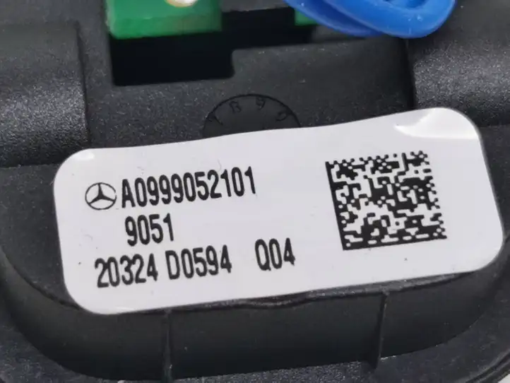 Mercedes-Benz EQC (2018 - ) A0999052101 Кнопки на рулевом колесе — фото 5
