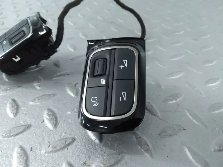 Toyota ProAce City (2016 - ) 9812314777 Кнопки на рулевом колесе — фото 6