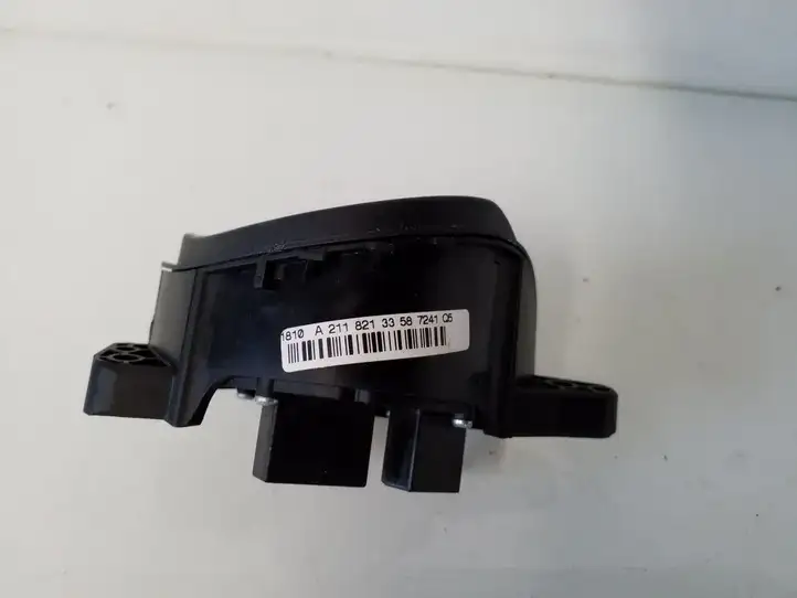 Mercedes-Benz E W211 (2002 - 2009) A2118213358 Кнопки на рулевом колесе — фото 3