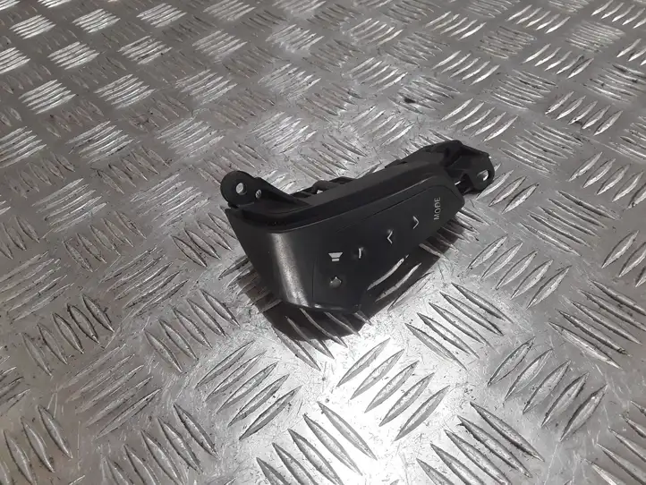Toyota Avensis T250 (2003 - 2006) 75B070 Кнопки на рулевом колесе — фото 1