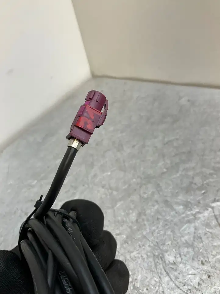 BMW 5 F10 F11 (2009 - 2016)  6982246 Проводка камеры