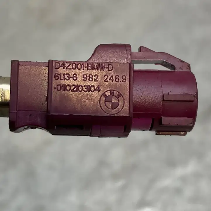 BMW 5 F10 F11 (2009 - 2016)  6982246 Проводка камеры