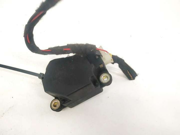 Volvo S60 (2000 - 2004)  74933EECC Двигатель задвижки потока воздуха