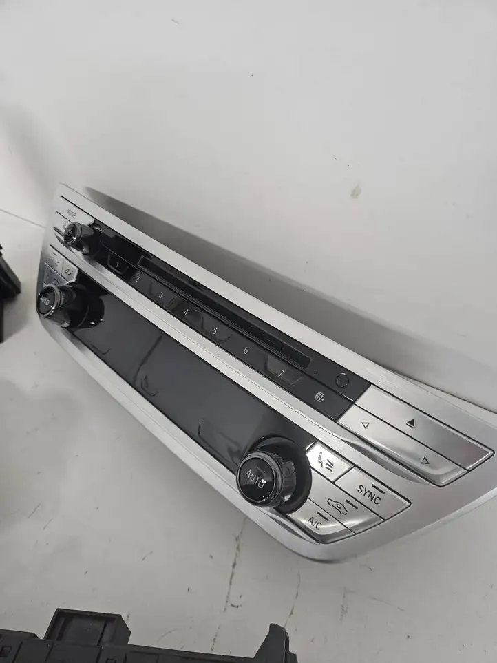 BMW 7 G11 G12 (2015 - 2022)  6993475 Блок управления кондиционера воздуха / климата/ печки (в салоне)