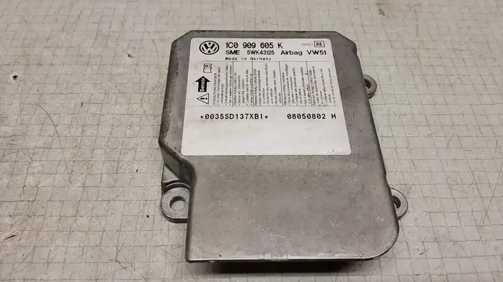 Volkswagen Polo (2005 - 2009)  1C0909605K Блок управления надувных подушек