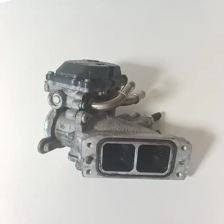 Volkswagen Golf VII (2013 - 2019) 04L128063P Дроссельная заслонка — фото 1