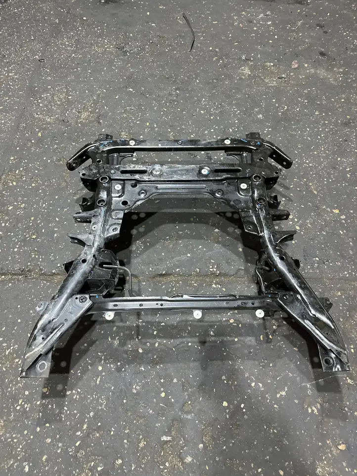 BMW X5 F15 (2013 - 2017) P686668704 Передняя балка подвески — фото 1