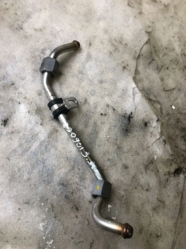 Skoda Scala (2018 - ) 05c130241b Трубка топливной системы — фото 1